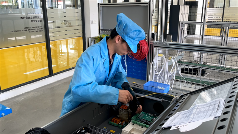 廣東家用別墅電梯哪個品牌性價比高？辛格林電梯教你選