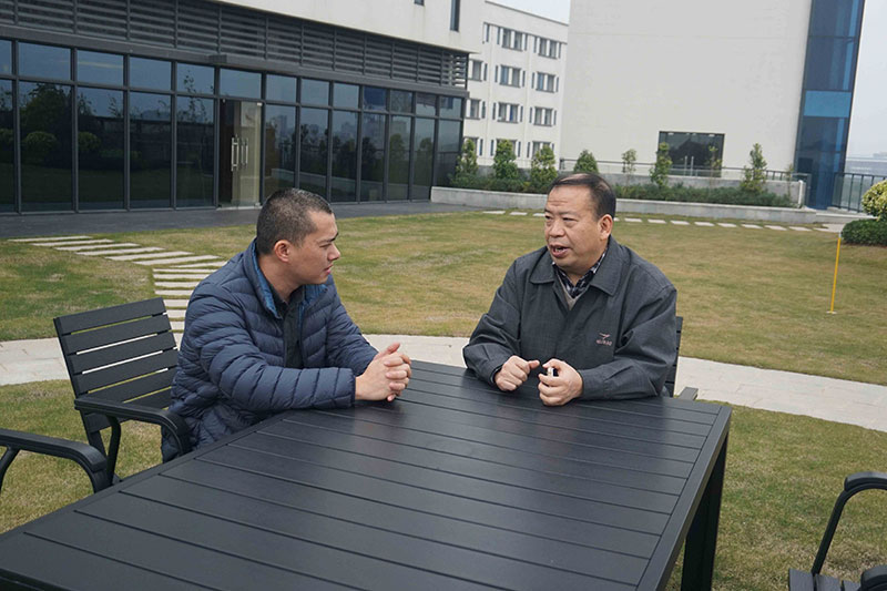 辛格林電梯迎來了全國電梯技術委員會秘書長陳鳳旺先生的蒞臨考察 辛格林電梯迎來了全國電梯技術委員會秘書長陳鳳旺先生的蒞臨考察