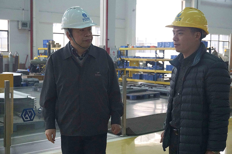 全國電梯標準化技術委員會秘書長陳鳳旺先生蒞臨辛格林電梯參觀考察 全國電梯標準化技術委員會秘書長陳鳳旺先生蒞臨辛格林電梯參觀考察