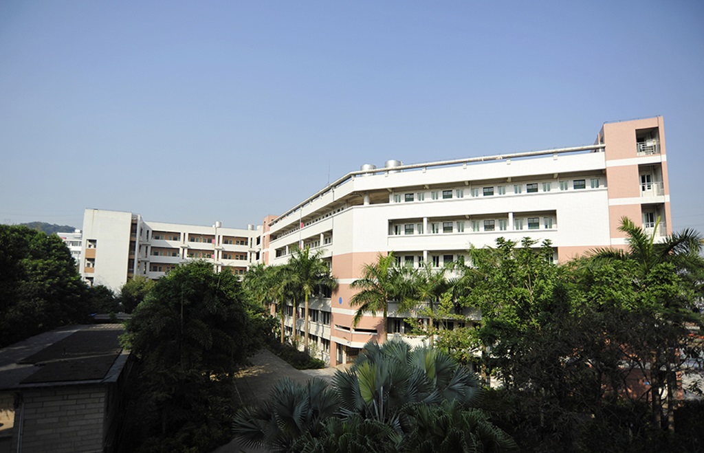 廣東江門中醫院職業學院使用辛格林電梯 廣東江門中醫院職業學院使用辛格林電梯