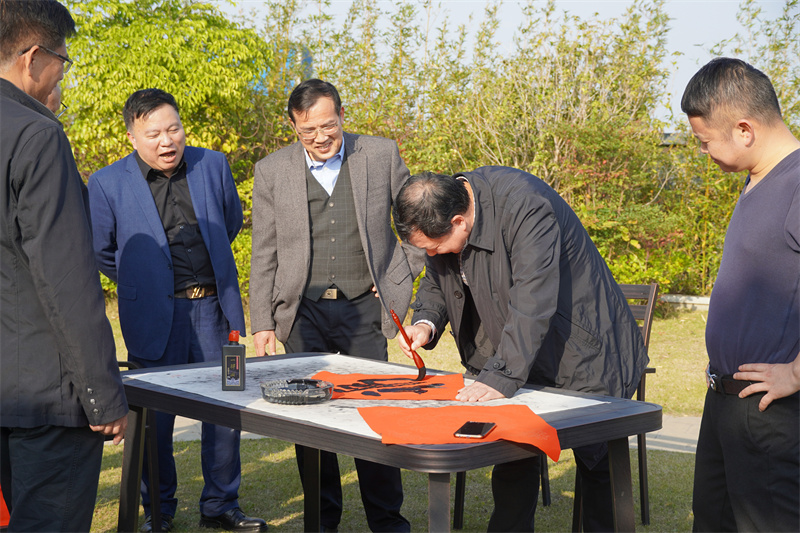 DSC00702.jpg DSC00702.jpg