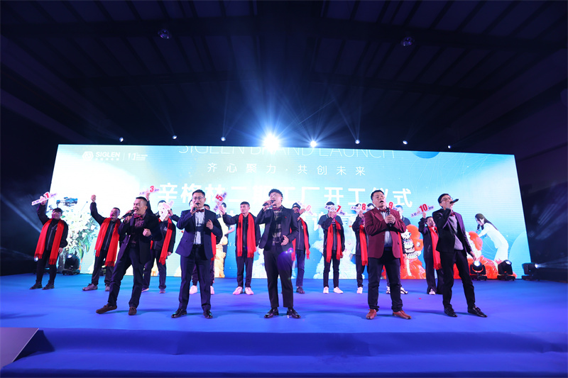 BAO_2266.jpg BAO_2266.jpg