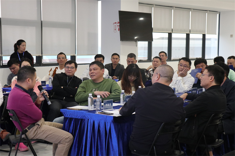 IMG_2401.jpg IMG_2401.jpg