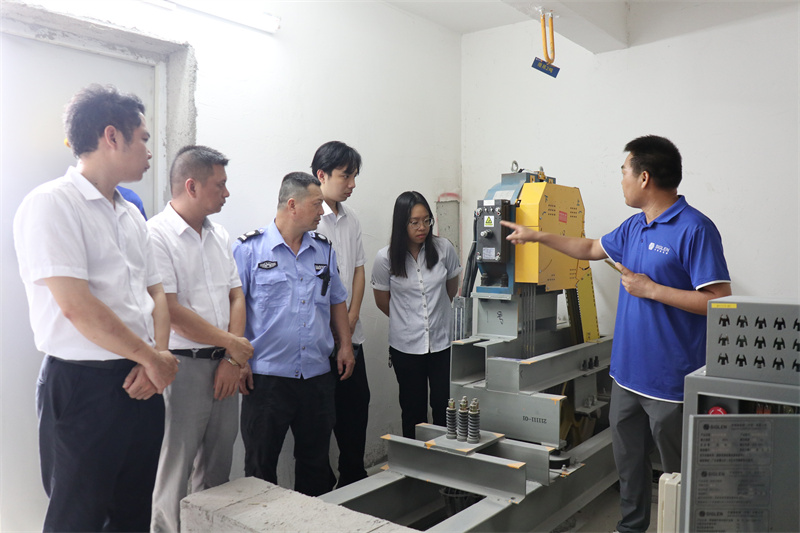 IMG_6084.jpg IMG_6084.jpg